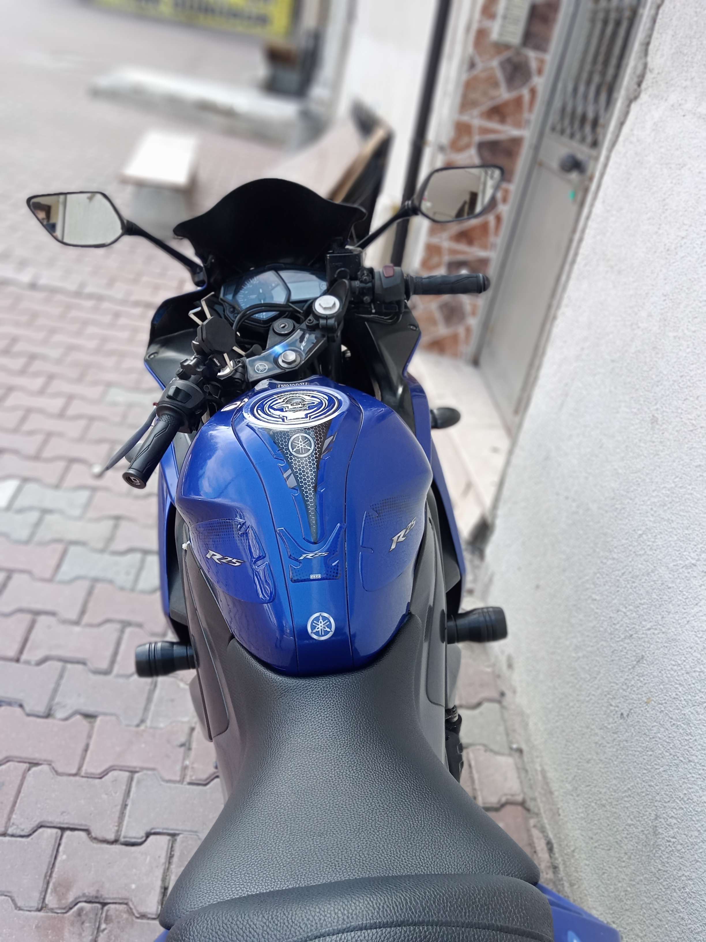 Çalıntı motor Yamaha r25