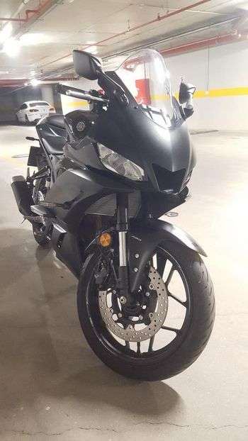 Çalıntı Siyah Yamaha R25